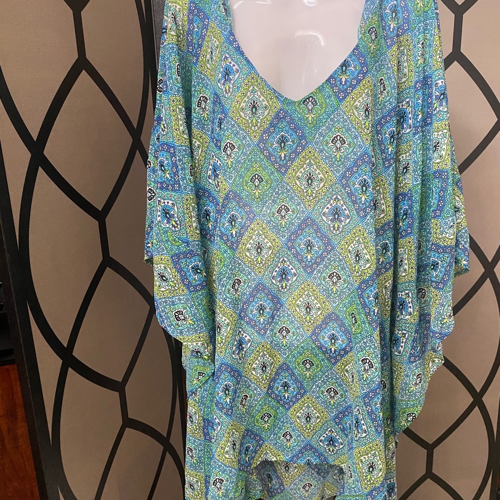 Flowy swimsuit coverup